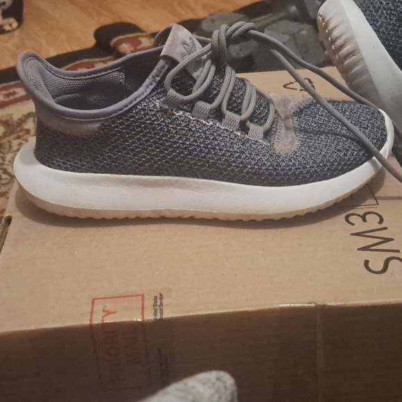 Gray Adidas Shoe - Picture 2 of 6